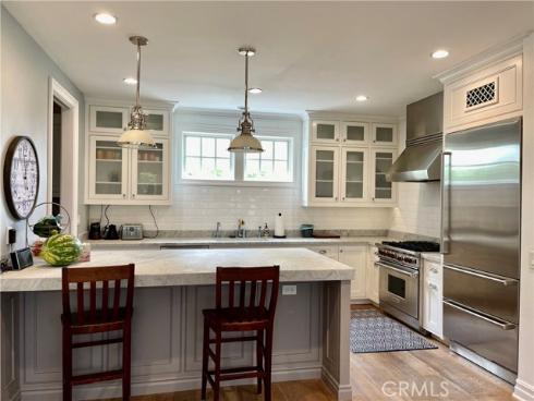 23  Edgewood  , Newport Beach, CA