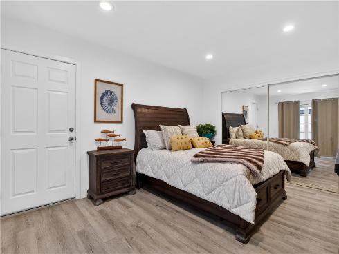 2212 W Oceanfront  , Newport Beach, CA