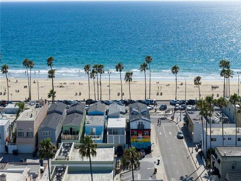 2212 W Oceanfront  , Newport Beach, CA