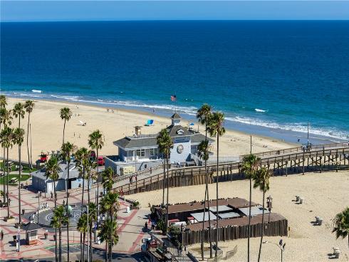 2212 W Oceanfront  , Newport Beach, CA