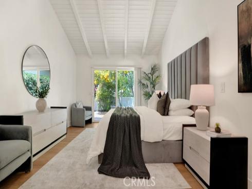 2211  Fortuna  , Newport Beach, CA