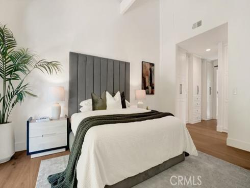 2211  Fortuna  , Newport Beach, CA