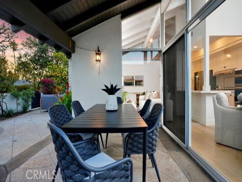 2211  Fortuna  , Newport Beach, CA