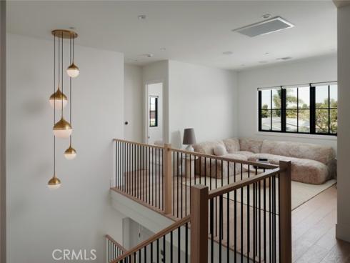 1423  Mariners  , Newport Beach, CA