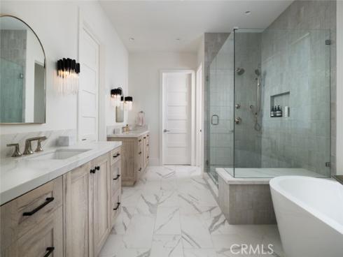 1423  Mariners  , Newport Beach, CA