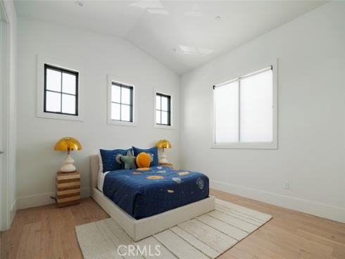 1423  Mariners  , Newport Beach, CA