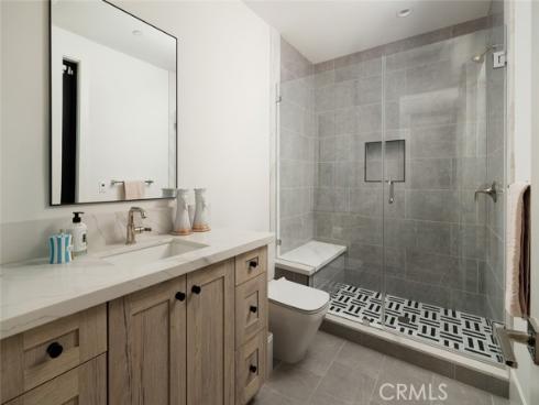 1423  Mariners  , Newport Beach, CA