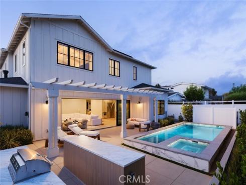 1423  Mariners  , Newport Beach, CA