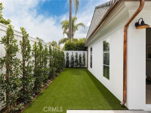 1112  Pembroke   Lane, Newport Beach, CA