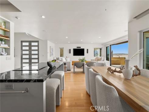 1554 E Oceanfront  , Newport Beach, CA