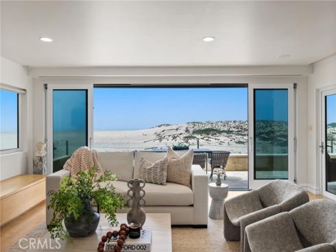 1554 E Oceanfront  , Newport Beach, CA