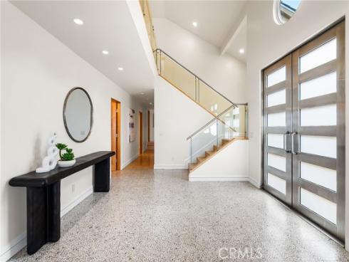 1554 E Oceanfront  , Newport Beach, CA