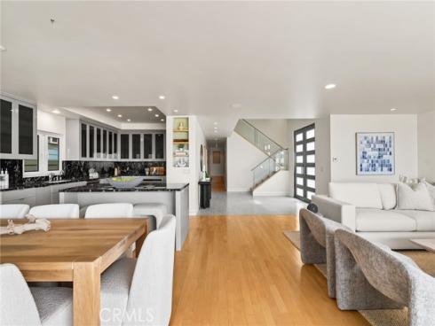 1554 E Oceanfront  , Newport Beach, CA