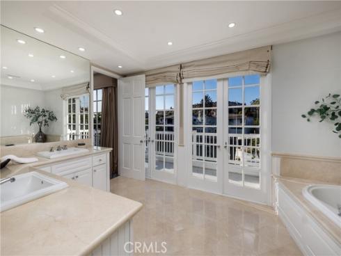 736  Harbor Island   Drive, Newport Beach, CA