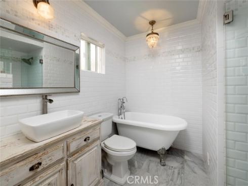 331 Walnut Street, Newport Beach, CA