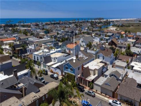 331 Walnut Street, Newport Beach, CA