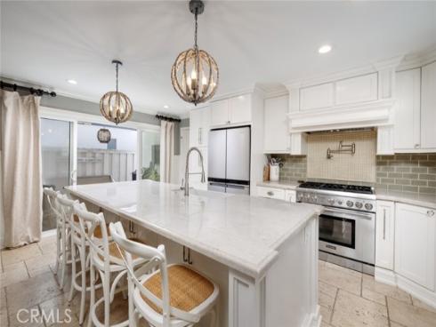 331 Walnut Street, Newport Beach, CA