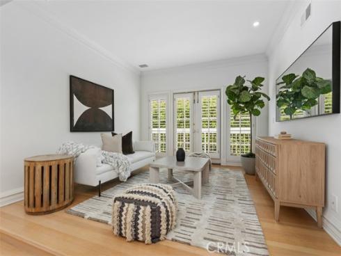2  Belcourt  , Newport Beach, CA