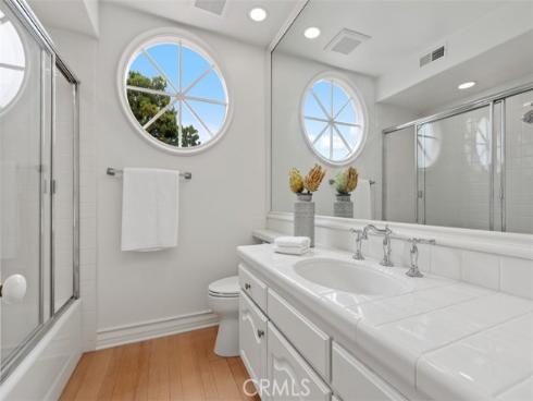 2  Belcourt  , Newport Beach, CA