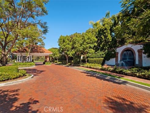 2  Belcourt  , Newport Beach, CA