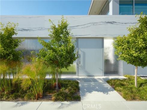 1220 W Bay Avenue, Newport Beach, CA
