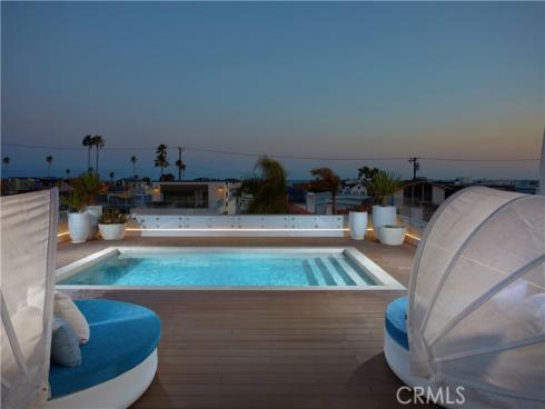1220 W Bay Avenue, Newport Beach, CA