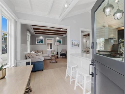 104  Onyx   Avenue, Newport Beach, CA