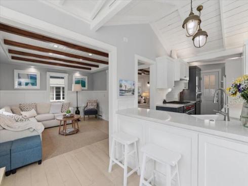 104  Onyx   Avenue, Newport Beach, CA