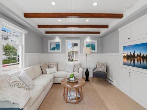 104  Onyx   Avenue, Newport Beach, CA