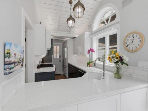 104  Onyx   Avenue, Newport Beach, CA
