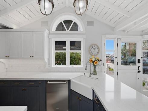 104  Onyx   Avenue, Newport Beach, CA