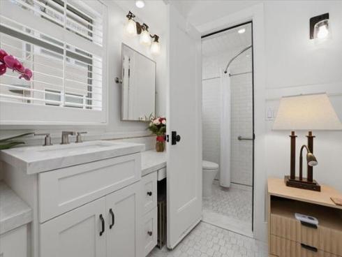 104  Onyx   Avenue, Newport Beach, CA