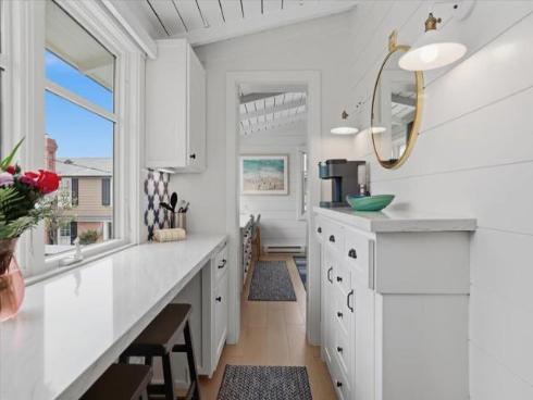 104  Onyx   Avenue, Newport Beach, CA