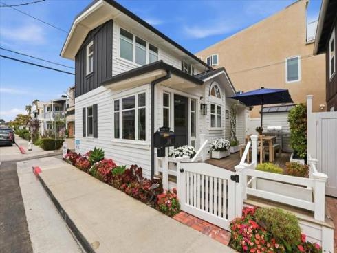 104  Onyx   Avenue, Newport Beach, CA
