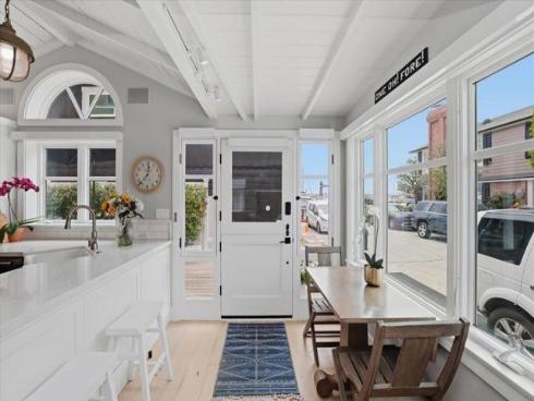 104  Onyx   Avenue, Newport Beach, CA