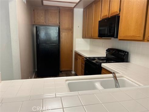 230  Lille Lane 204  , Newport Beach, CA