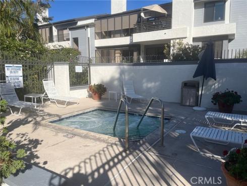 230  Lille Lane 204  , Newport Beach, CA