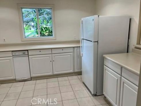 230  Lille Lane 204  , Newport Beach, CA