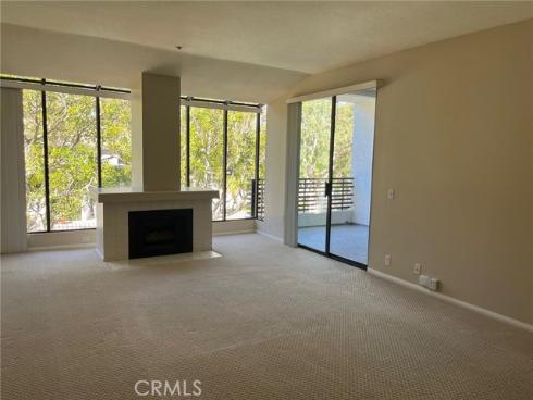 230  Lille Lane 204  , Newport Beach, CA
