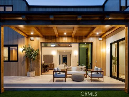1738  Paloma   Drive, Newport Beach, CA