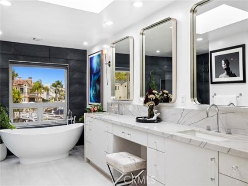 500  Harbor Island   Drive, Newport Beach, CA
