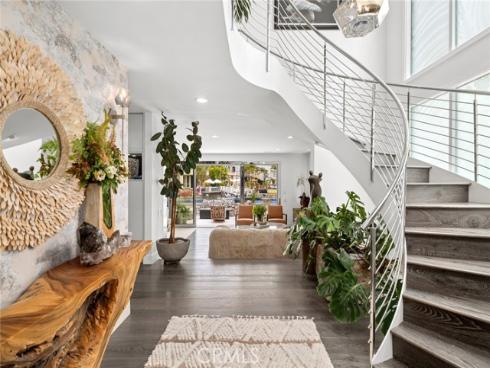 500  Harbor Island   Drive, Newport Beach, CA