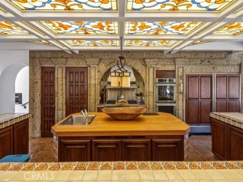 2  Trafalgar  , Newport Beach, CA