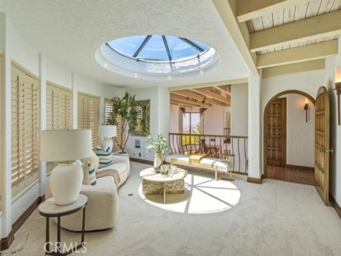 2  Trafalgar  , Newport Beach, CA