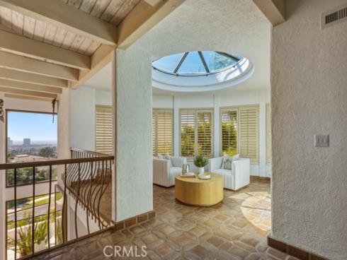 2  Trafalgar  , Newport Beach, CA
