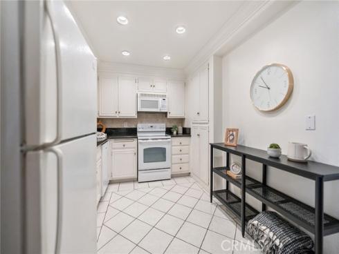 102  Scholz  234 , Newport Beach, CA