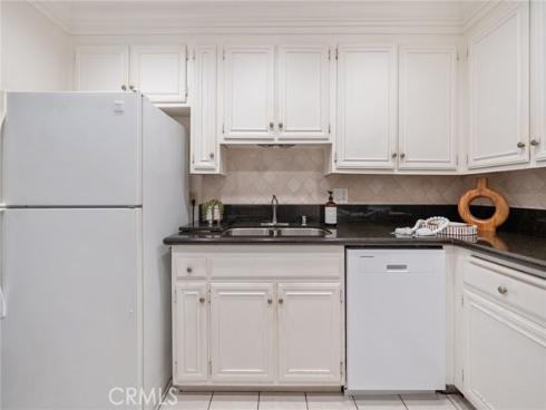 102  Scholz  234 , Newport Beach, CA
