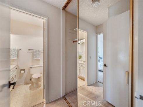 102  Scholz  234 , Newport Beach, CA