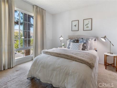 102  Scholz  234 , Newport Beach, CA