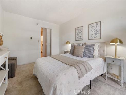 102  Scholz  234 , Newport Beach, CA